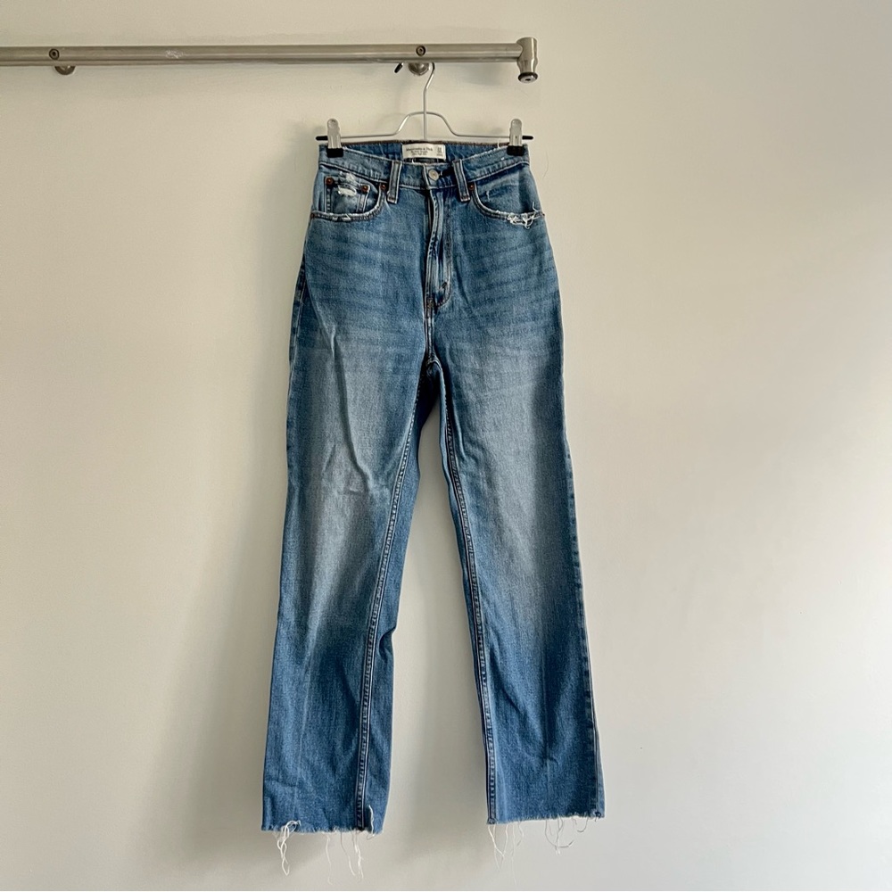 bercrombie Curve Love Ankle Straight Ultra High Rise